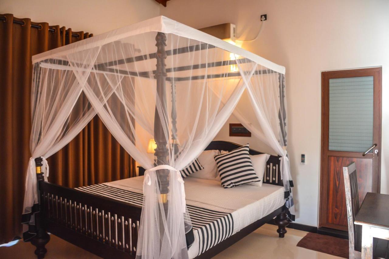 Janu Homestay Tangalle Exterior foto
